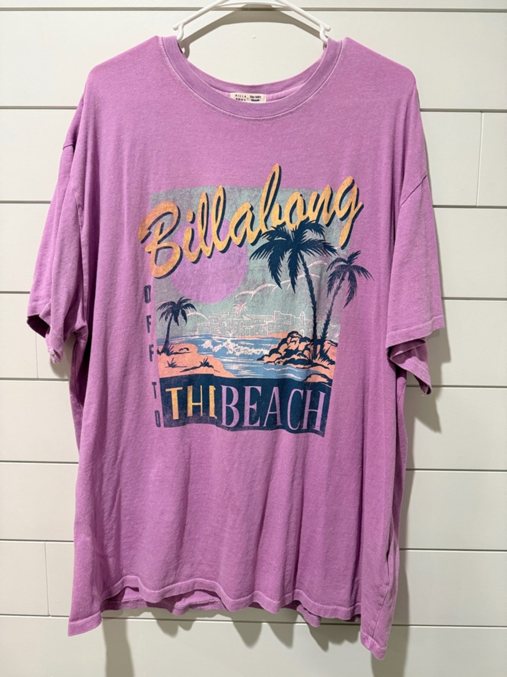 Billabong Lavender Short Sleeve Graphic Tee with Beach Scene